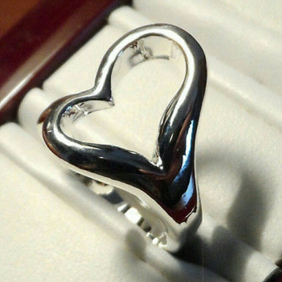 Nwt Infinity HEART RING 6-7 Silver plated Trendy! Open front adjustable size - Picture 4 of 4